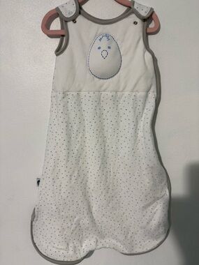Nested Bean Zen Sack Classic White Sleep Sack with Blue and Gray Stars flaw